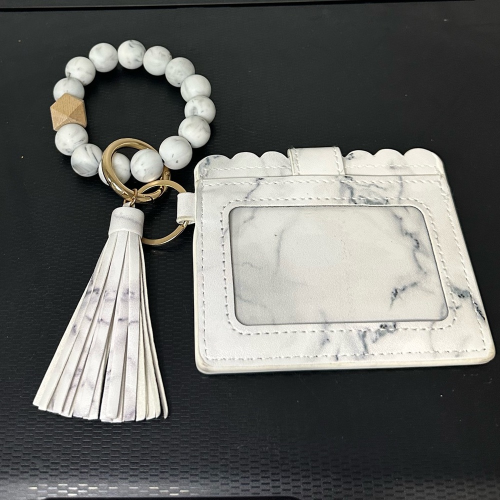 Beautiful Silicone Bead Keychain & Credit Card Holder